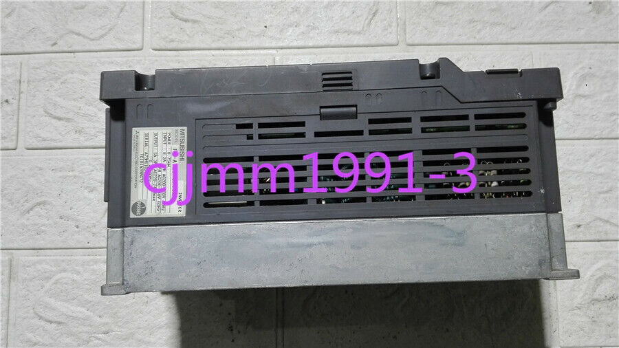 used 1PC Mitsubishi Inverter FR-A720-0.75K - MITSUBISHI