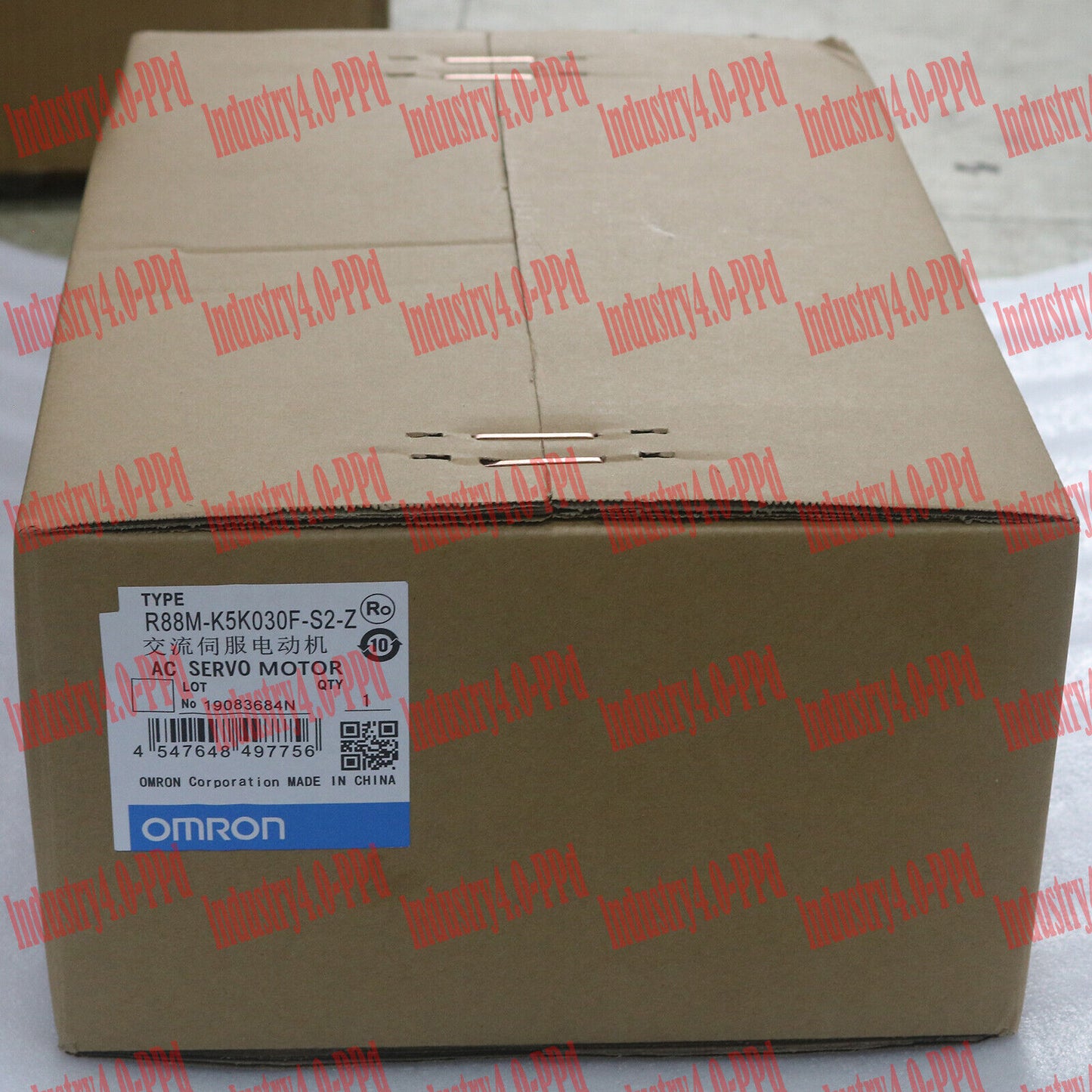 Omron R88M-K5K030F-S2-Z Servo Motor Fast Ship - OMRON