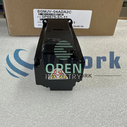 1PCS Yaskawa SGMJV-04ADA2C AC SERVO MOTOR