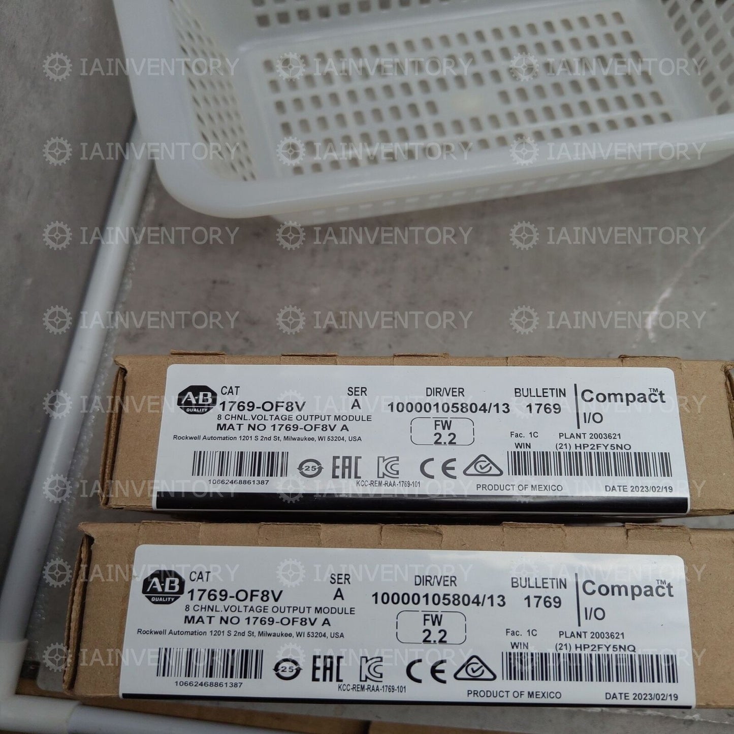 Allen Bradley 1769OF8V 8 Pt Output Module - ALLEN BRADLEY
