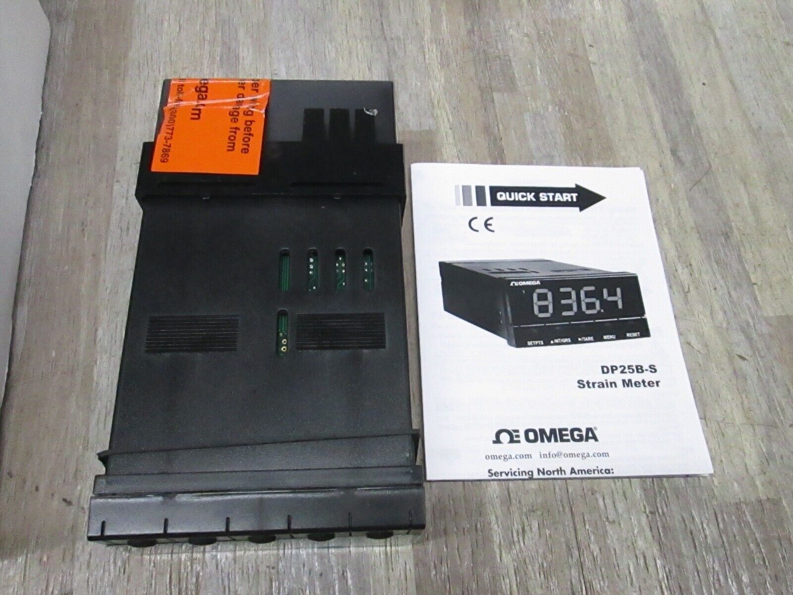 OMEGA Strain Gage Panel Meter 4 DIGIT 115 VAC 9.5W Model Dp25b-s - OMEGA