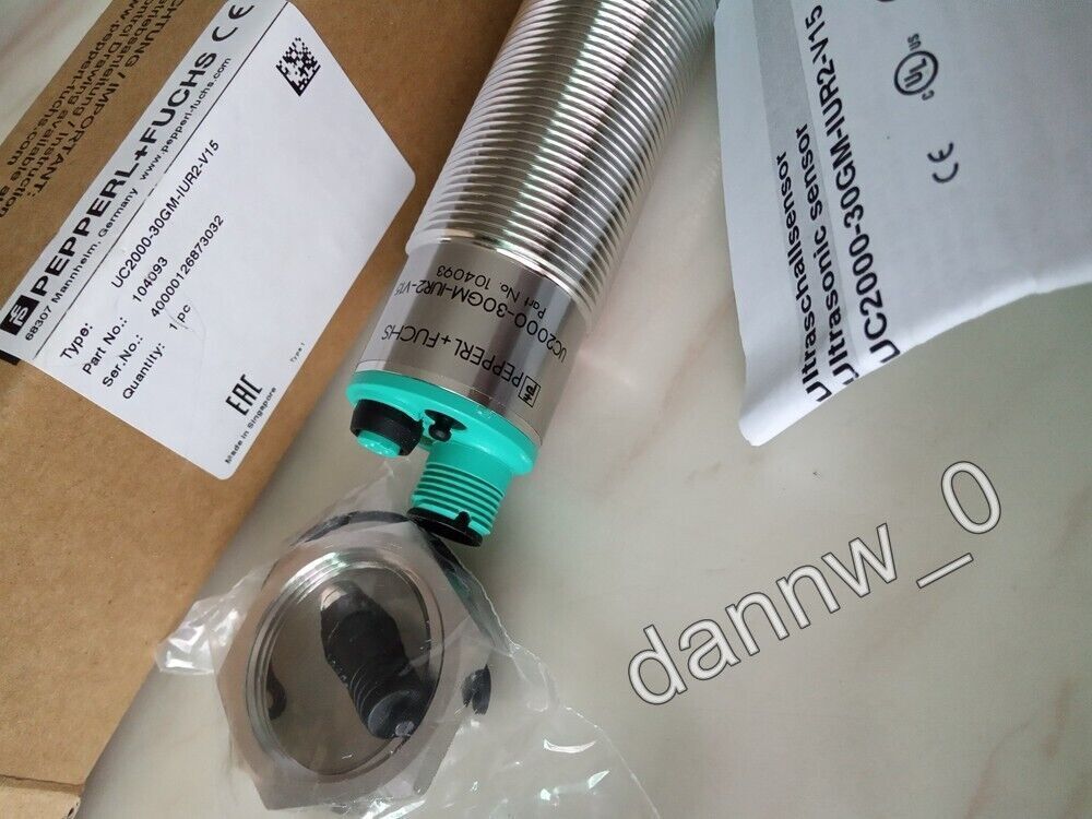 new Pepperl+Fuchs P+F UC2000-30GM-IUR2-V15 Ultrasonic Sensor - PEPPERL+FUCHS