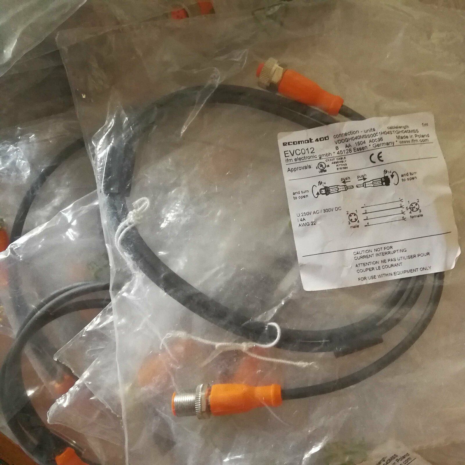 new 1 PCS  For IFM Proximity Switch EVC012