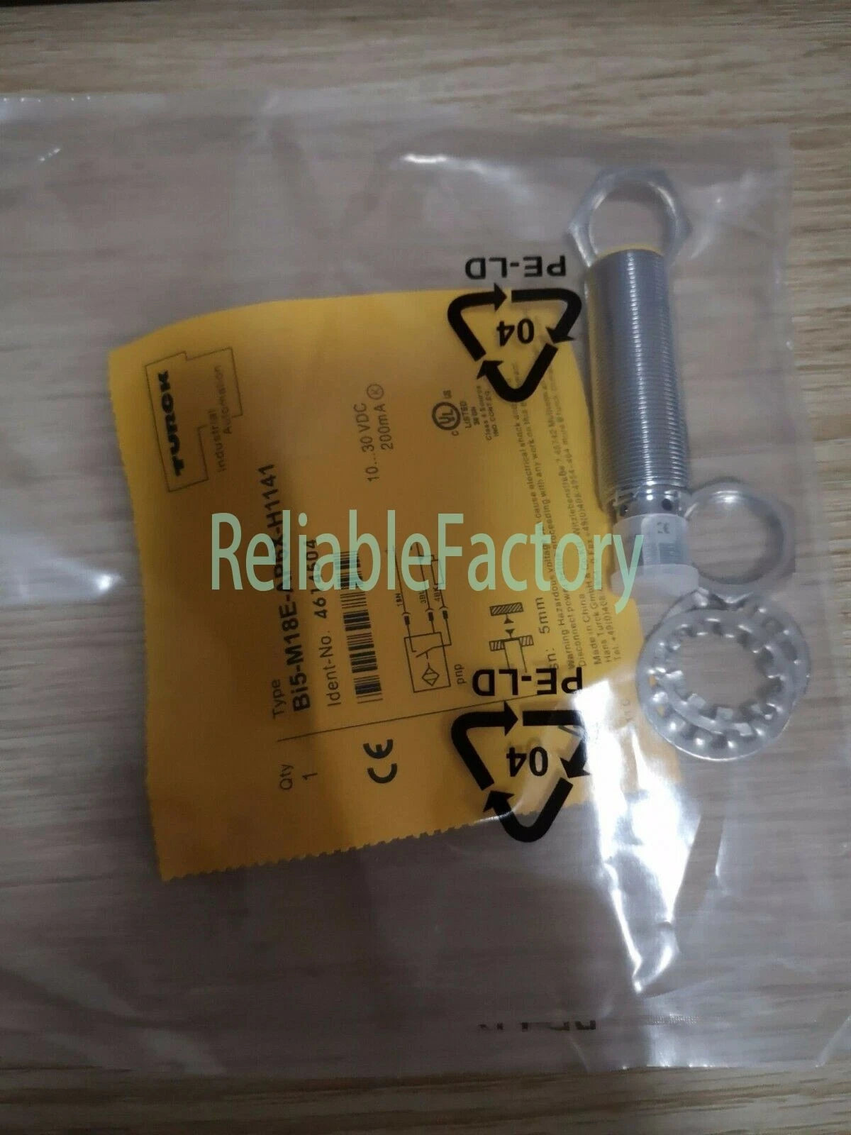 1PCS Turck Bi5-M18E-AP6X-H1141 Proximity Switch - Free Shipping