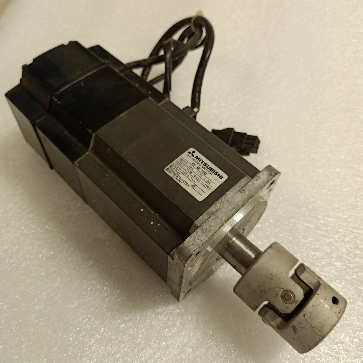 Mitsubishi AC servo motor HC-MF73B tested in good condition - MITSUBISHI