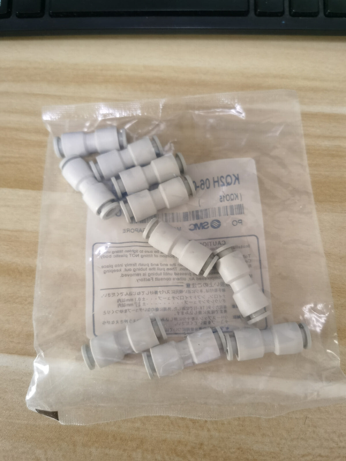 1Bag/10pcs SMC KQ2H06-00 Fittings Free Shipping #SM