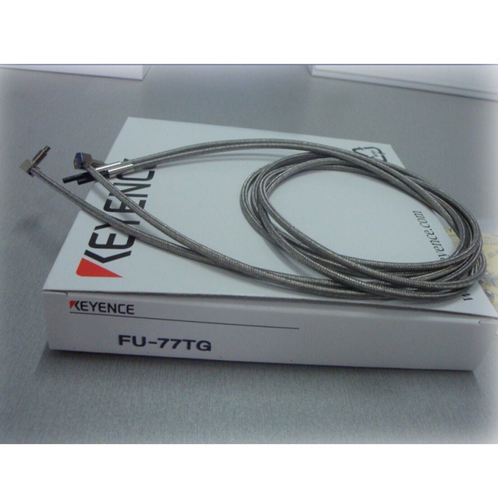 KEYENCE FU-77TG TRANSMISSIVE FIBER OPTIC SENSOR SWITCH UNIT PLC NEW - KEYENCE