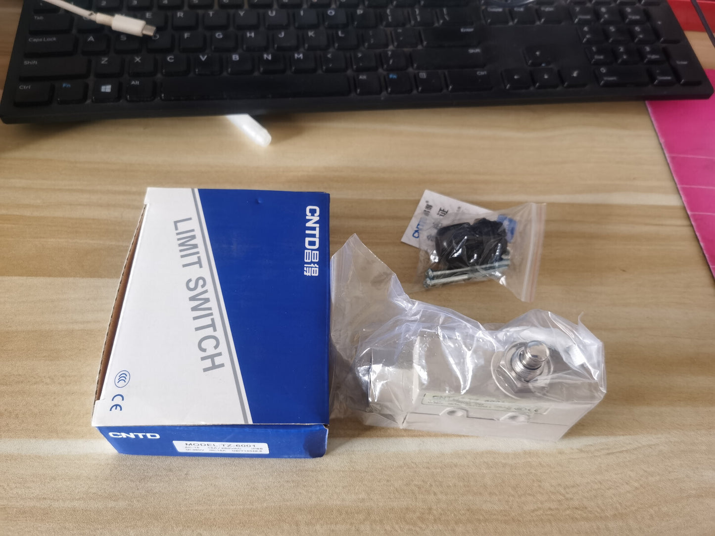 1PCS  CNTD TZ-6001 TZ6001 LIMIT SWITCH FREE SHIPPING  *CNT