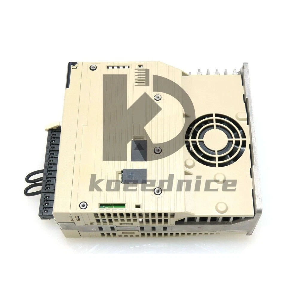 1PC YASKAWA SGDV-5R5A01A Servo Driver