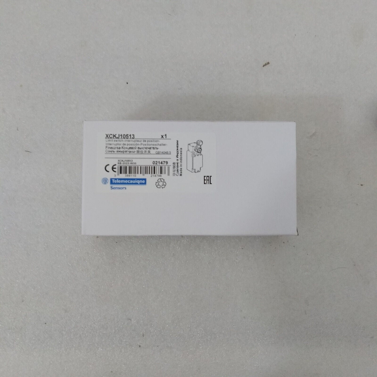 New Sent Within 24 Hours - SCH-NEIDER PLC XCKJ10513 Model Included - SCH-NEIDER PLC