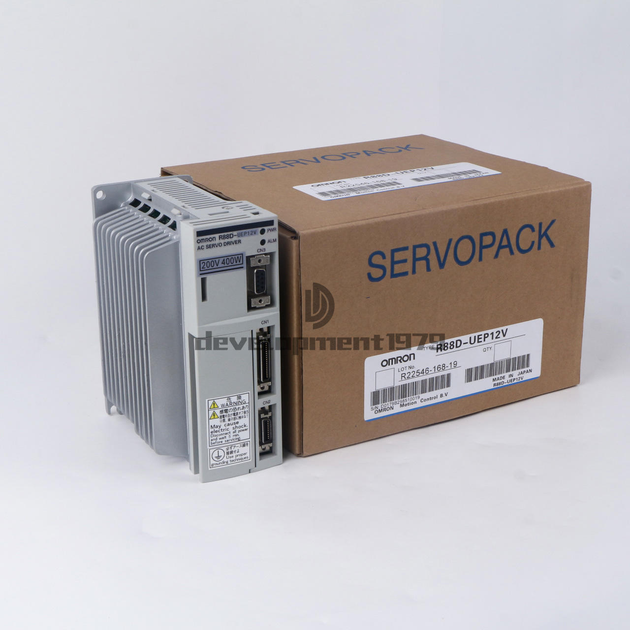 new ONE Omron R88D-UEP12V Servo Drive - OMRON
