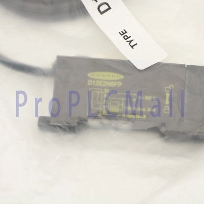 BANNER optical fiber sensor D12E2N6FP 1PCS