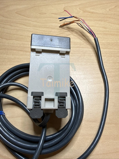 ! Omron E3X-NM11 Photoelectric Fiber Optic Sensor Amplifier Switch