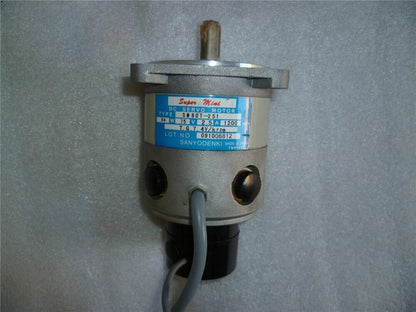 new 1PC SANYO SM80T-251 DENKI SERVO MOTOR SM80T251 ping - SANYO