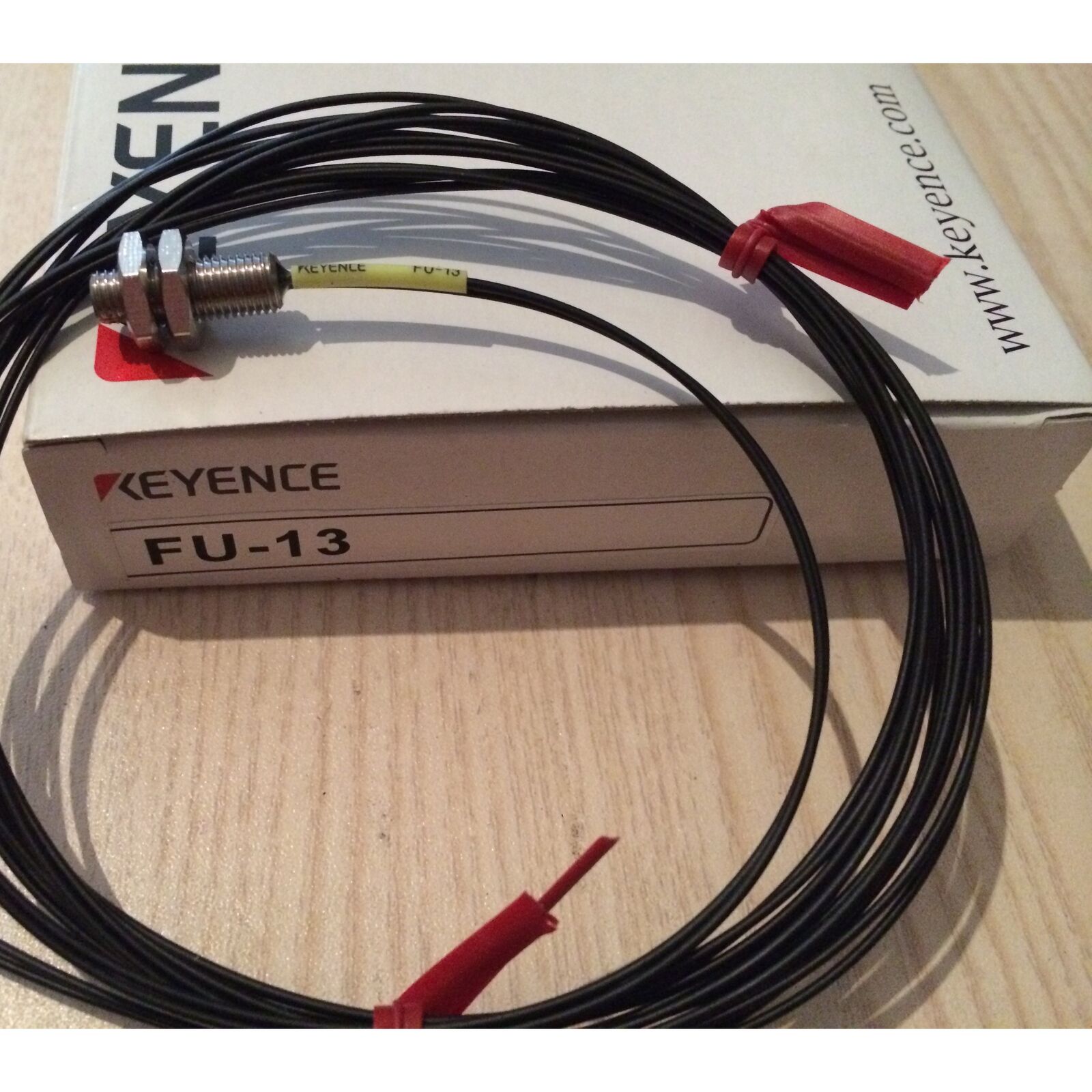 new 1PCS  KEYENCE FU-13 IN BOX Fiber Optic Sensor spot stock