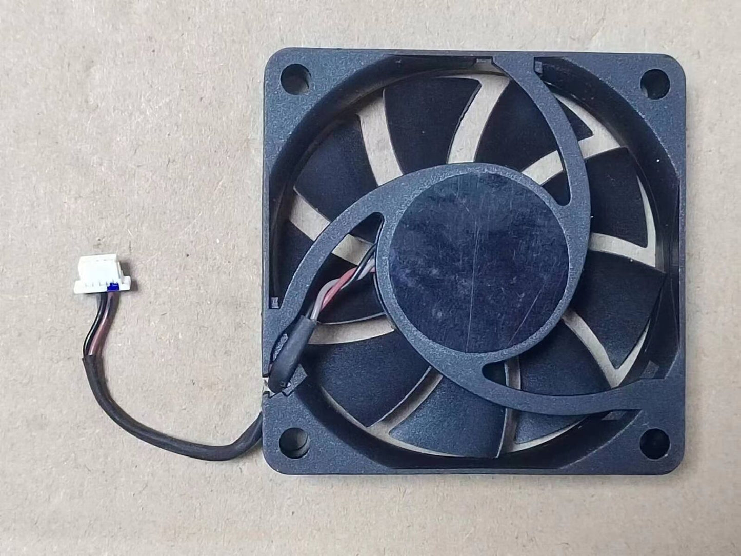 new for ADDA AD0612LX-H93 DC 12V 0.13A 6015 6cm Projector Fan 3-Wire