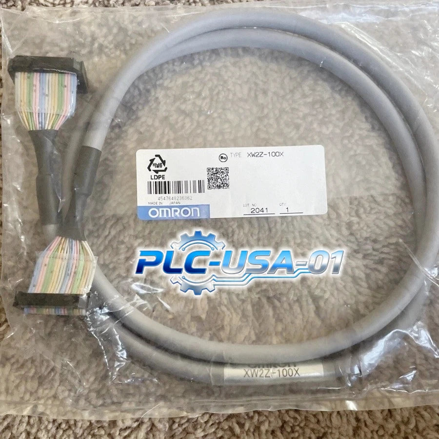 XW2Z-100X 1PCS Omron XW2Z-100X Connection Cable Fast shipment