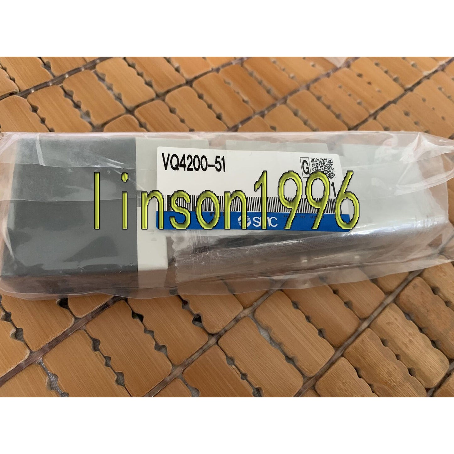 ONE SMC VQ4200-51 Solenoid Valve - SMC