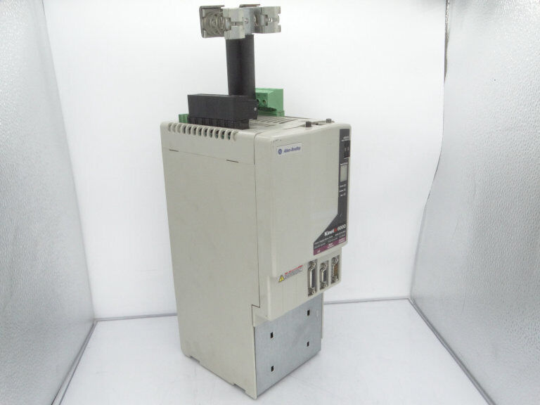 Allen Bradley 2094-AC16-M03 Servo Drive - ALLEN BRADLEY