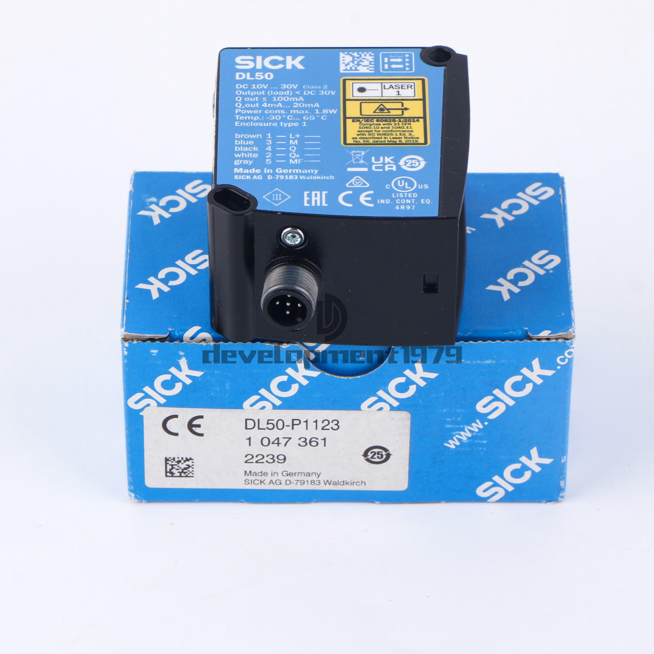 new ONE SICK distance sensor DL50-P1123
