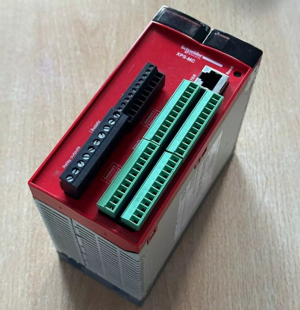 ONE NEW XPSMC32Z Safety Controller Module - ONE