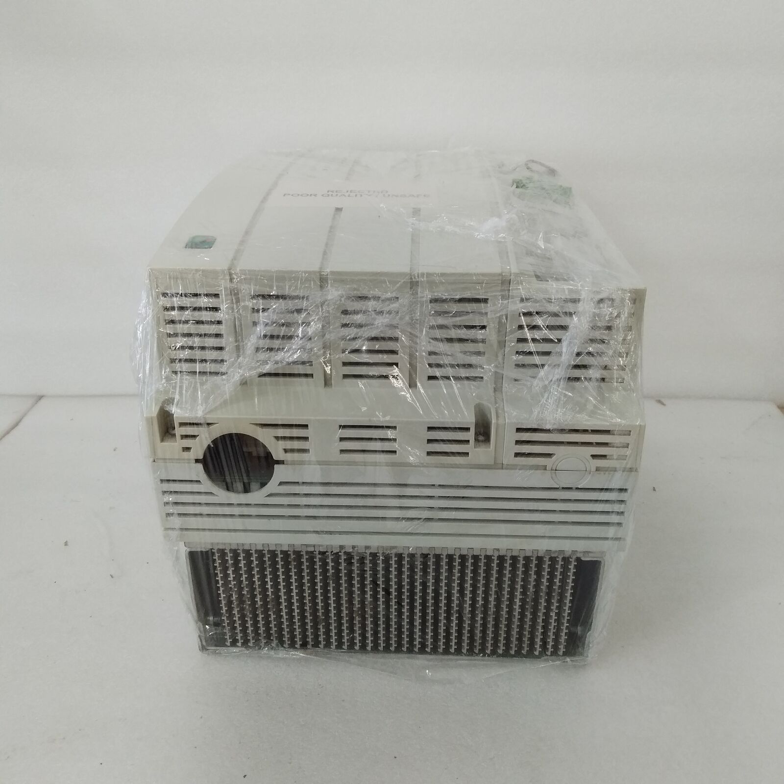 Used Lenze INVERTER EVF8221-E refurbished, high efficiency inverter, 220V 50Hz, 1500W - LENZE