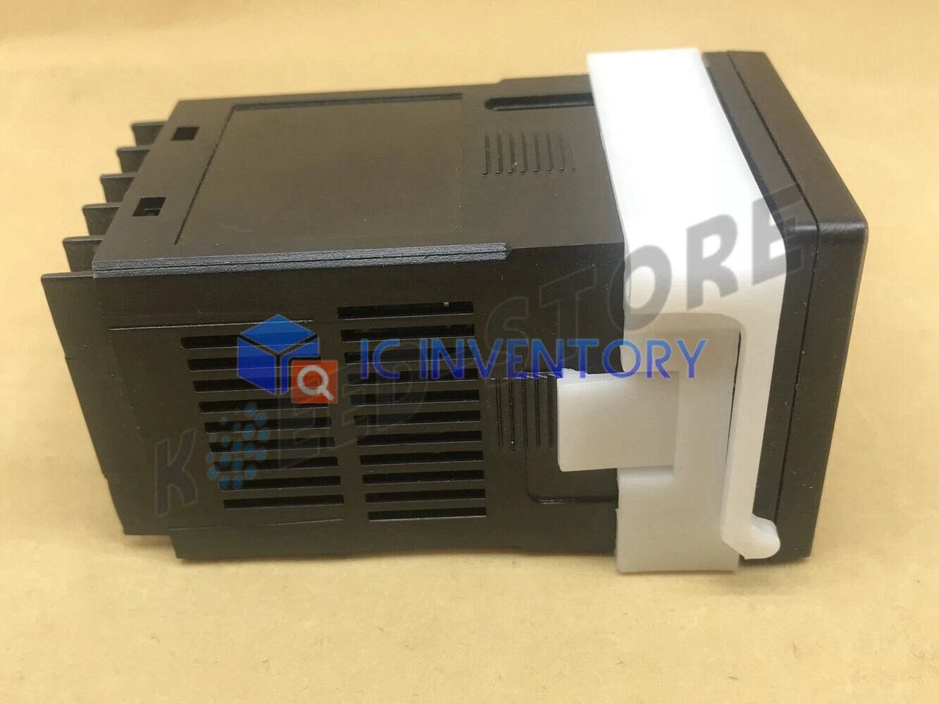 1PCS Omron Temperature Controller E5CZ-C2MT E5CZC2MT 100-240VAC