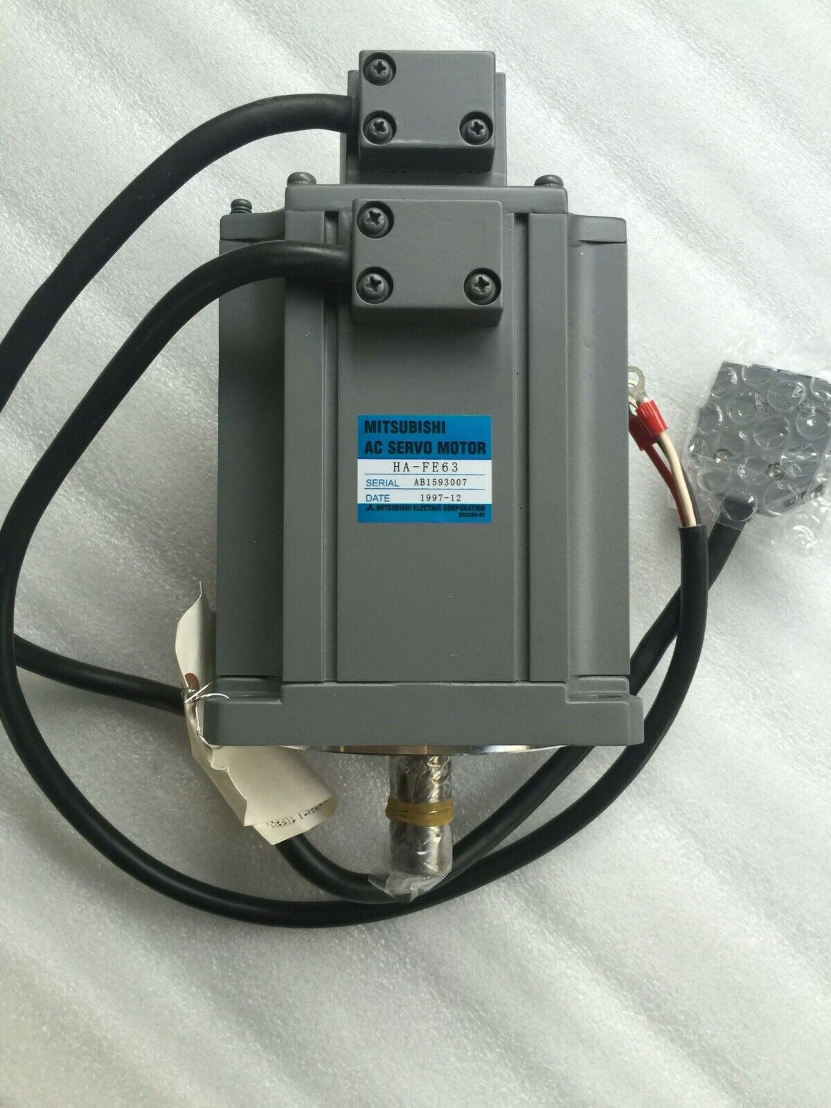 new 1PC MITSUBISHI AC SERVO MOTOR HA-FE63 HAFE63 - MITSUBISHI