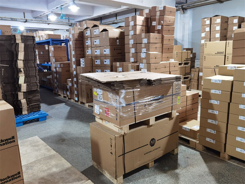 Allen-Bradley 1756-A7 AB 1756A7 ControlLogix 7 Slots Chassis Fast delivery