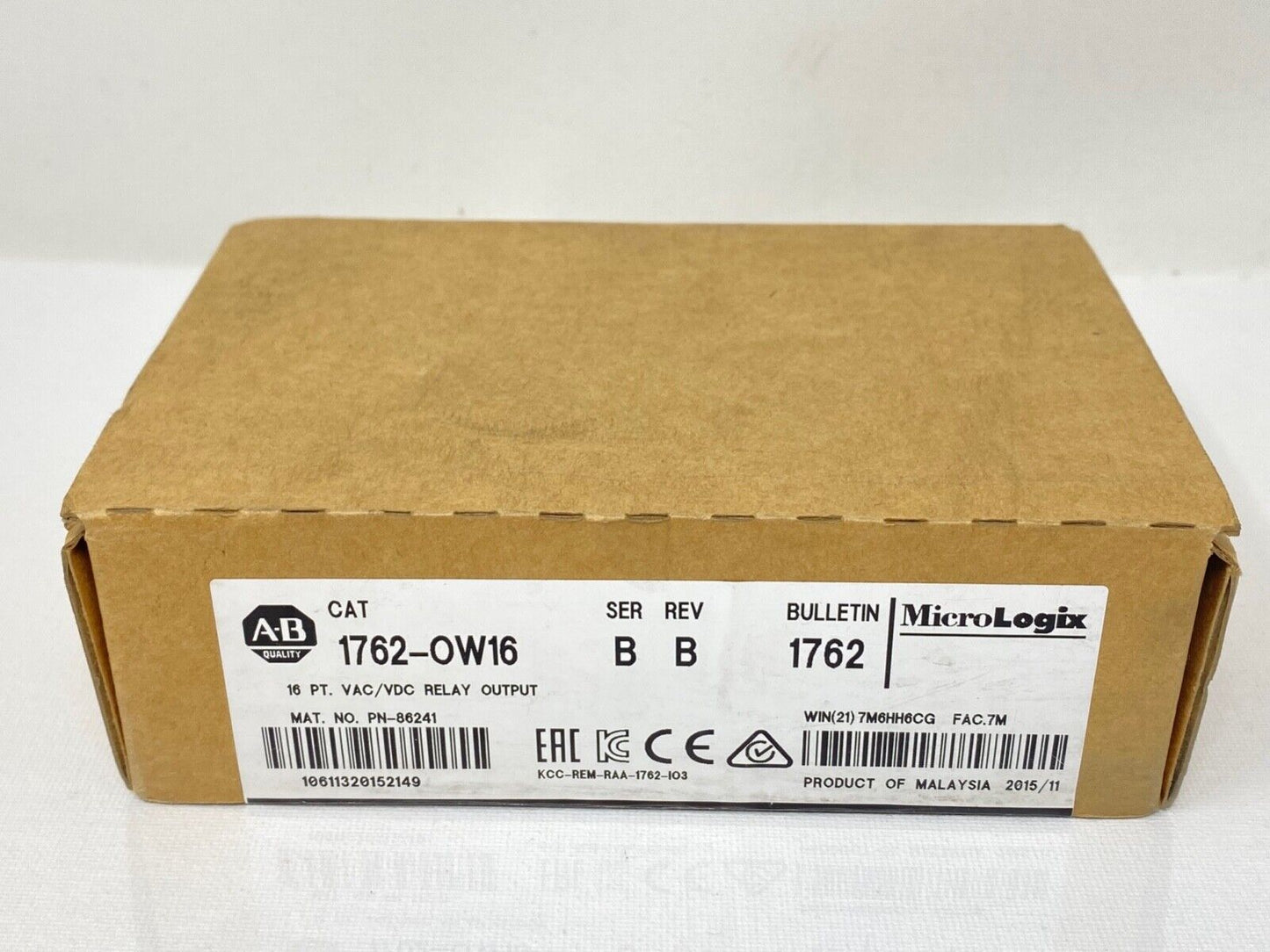 Allen-Bradley New 1762-OW16 - MicroLogix 16 PT VAC/DC Relay Output Module - ALLEN-BRADLEY