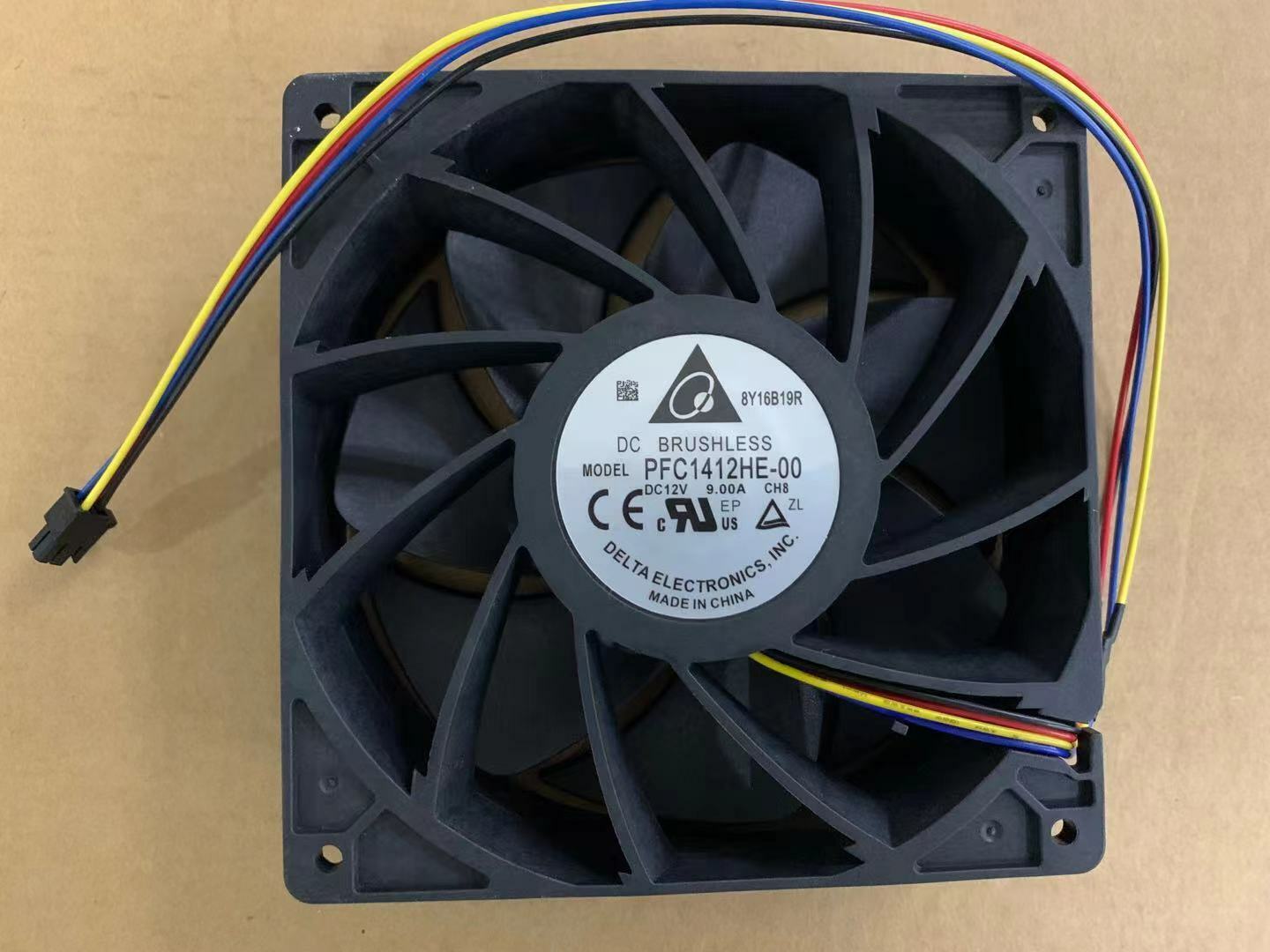 new 1pcs for Delta server fan PFC1412HE-00 12v 9.00A 14038 14CM E10 violence fan