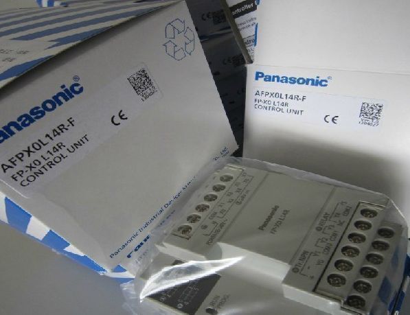 1PC Panasonic PLC Control Unit AFPX0L14R-F FP-X0L14R In Box