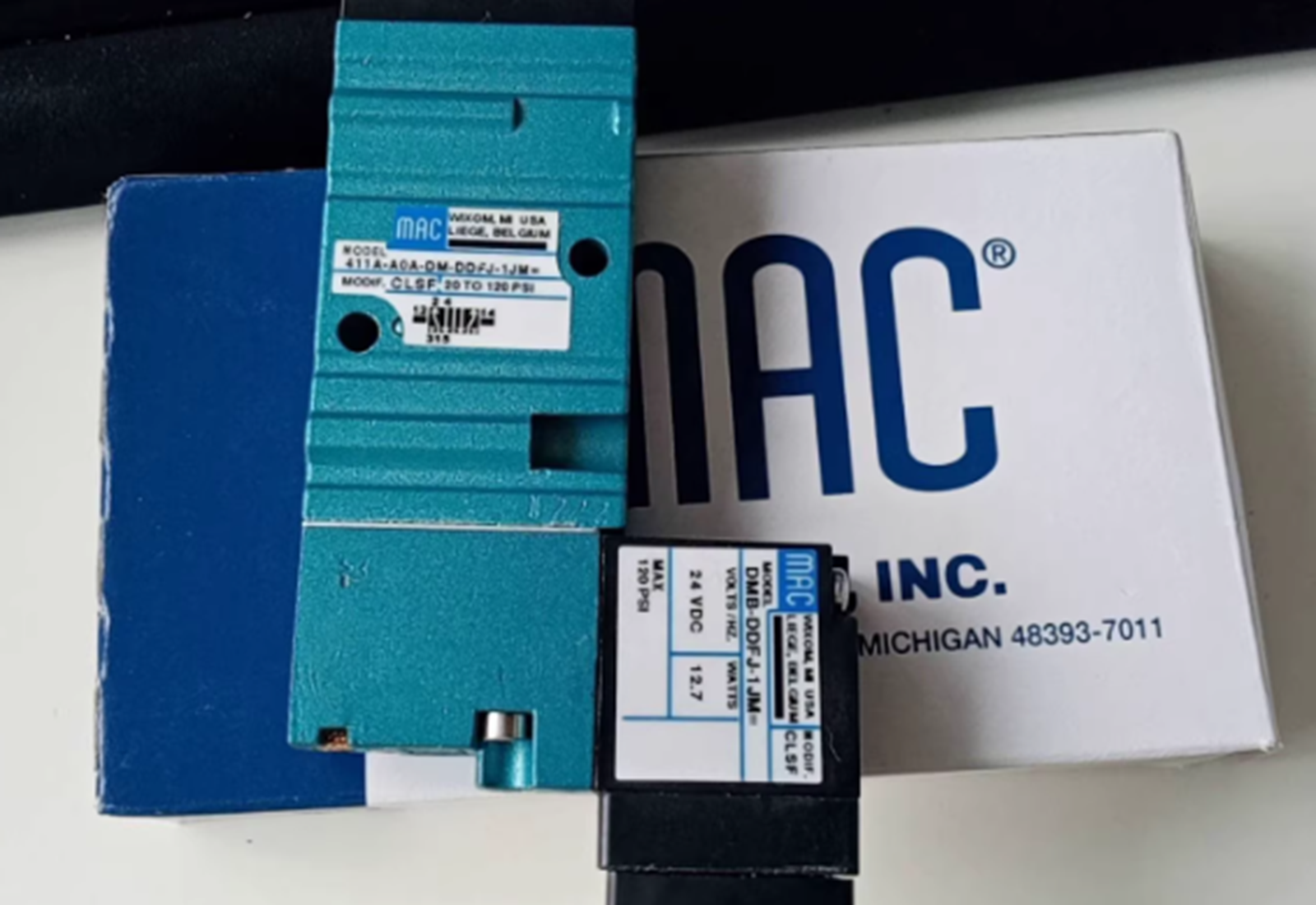 new  MAC 411A-A0A-DM-DDFJ-1JM=CLSF solenoid valve MAC