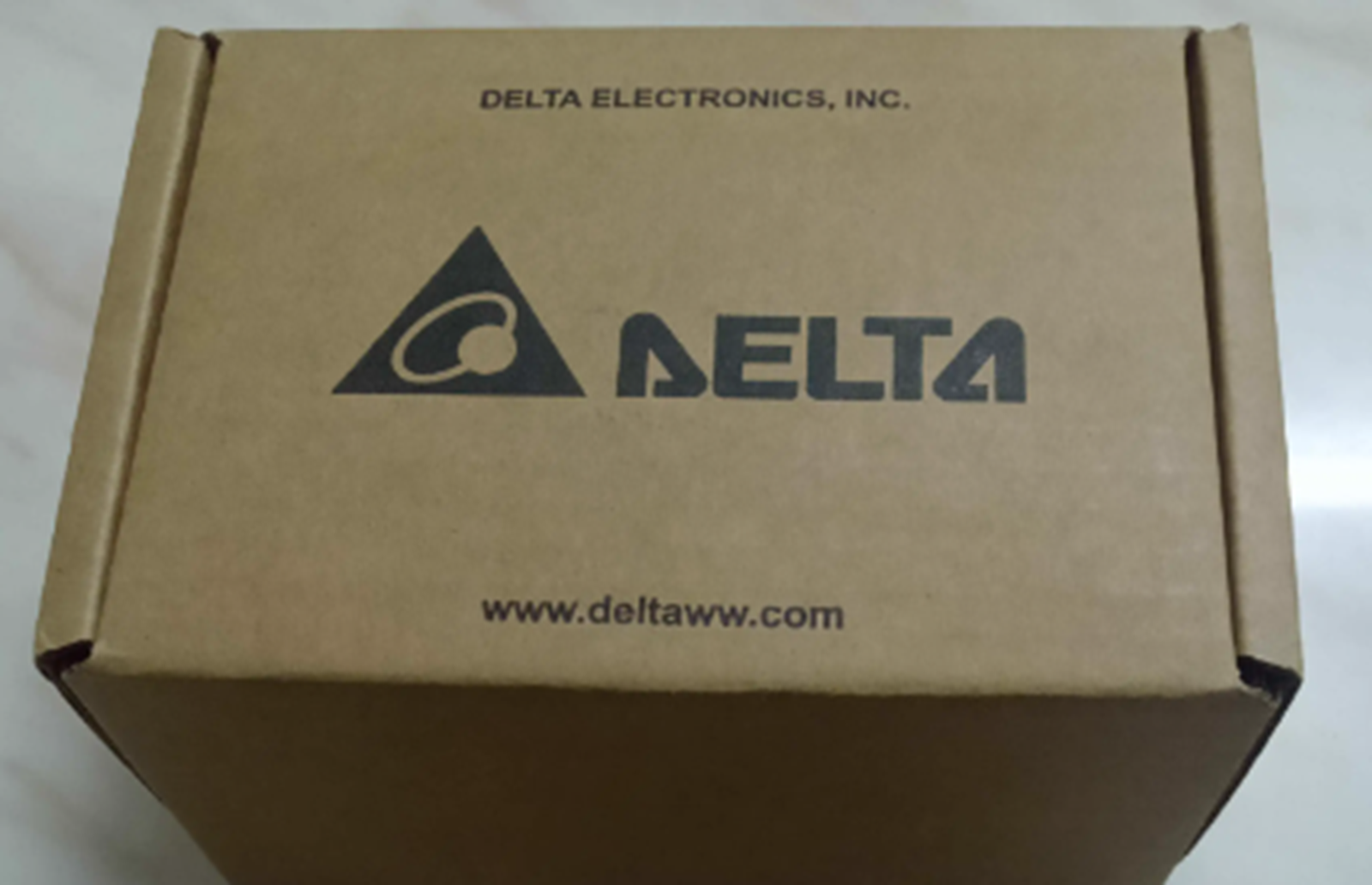 new  Delta DVP48EH00R2 PLC 48-Point 24DI/24DO Relay AC Power