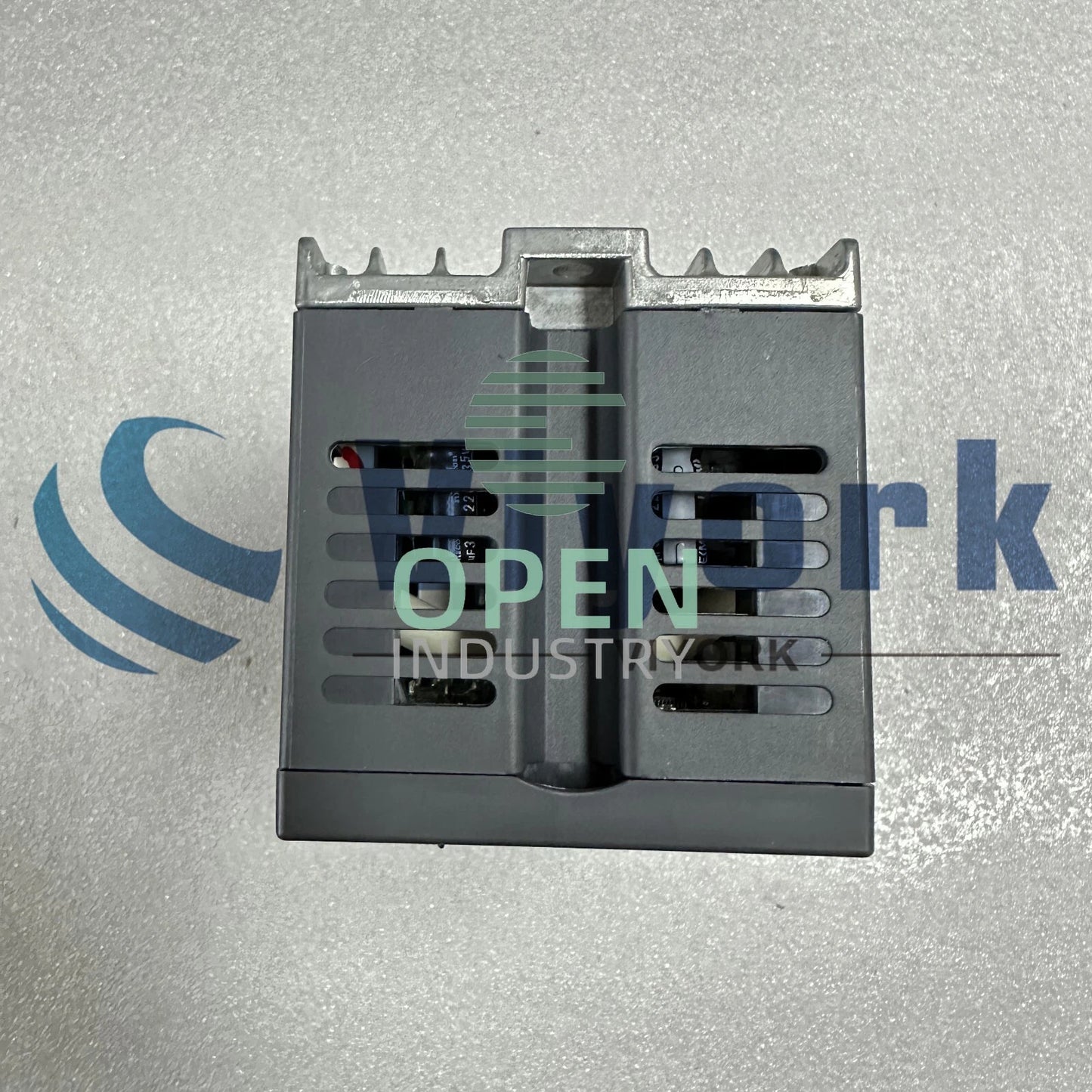1PCS Mitsubishi FR-D720-0.2K INVERTER