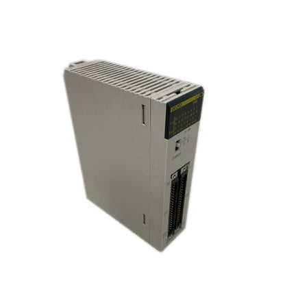 Omron CS1W-OD262 - OMRON