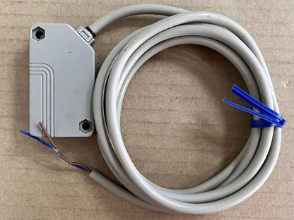 new For SUNX NX5-M10RBD photoelectric switch sensor