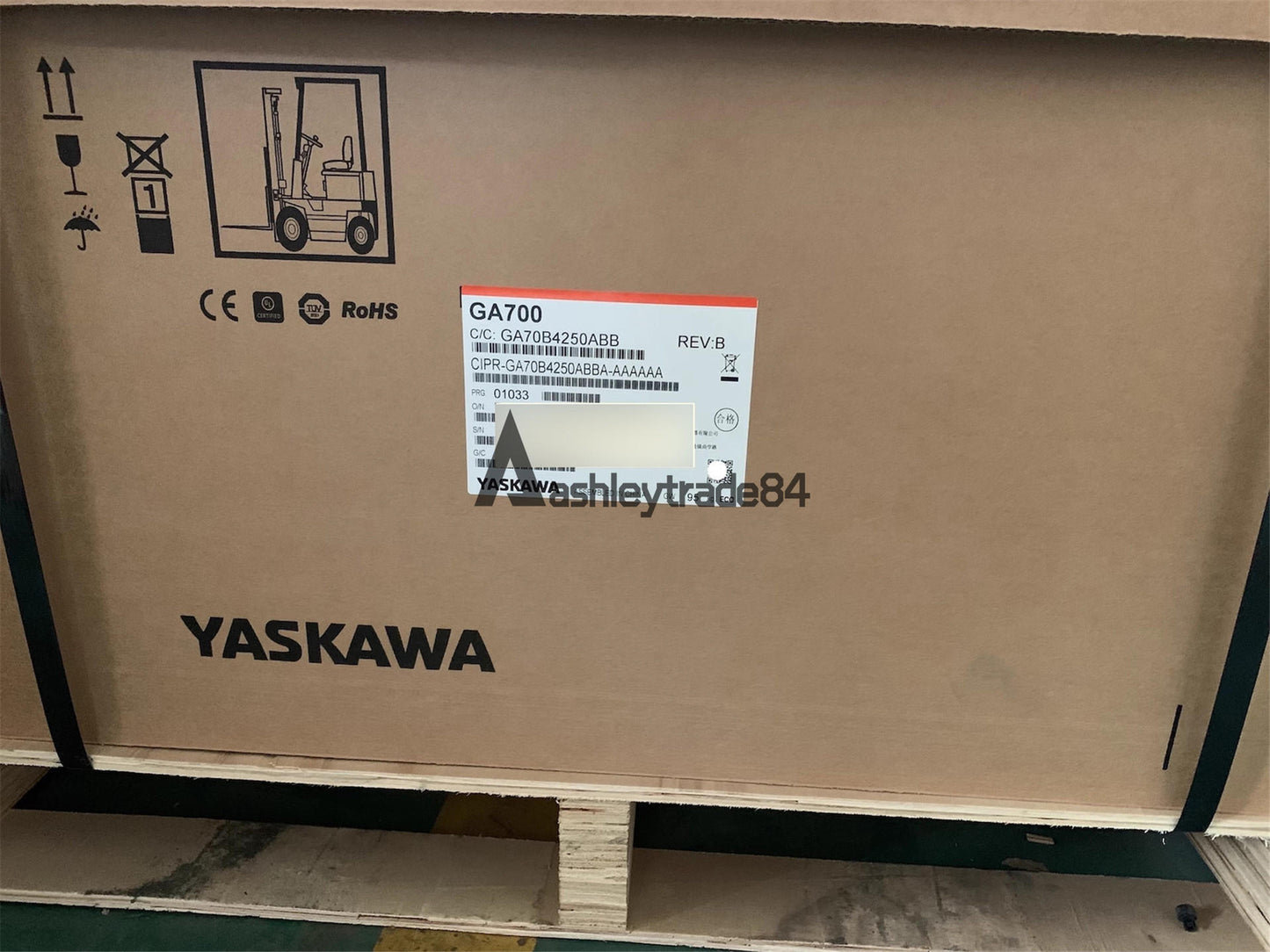 new 1PC Yaskawa frequency converter GA700 series CIPR-GA70B4250ABBA