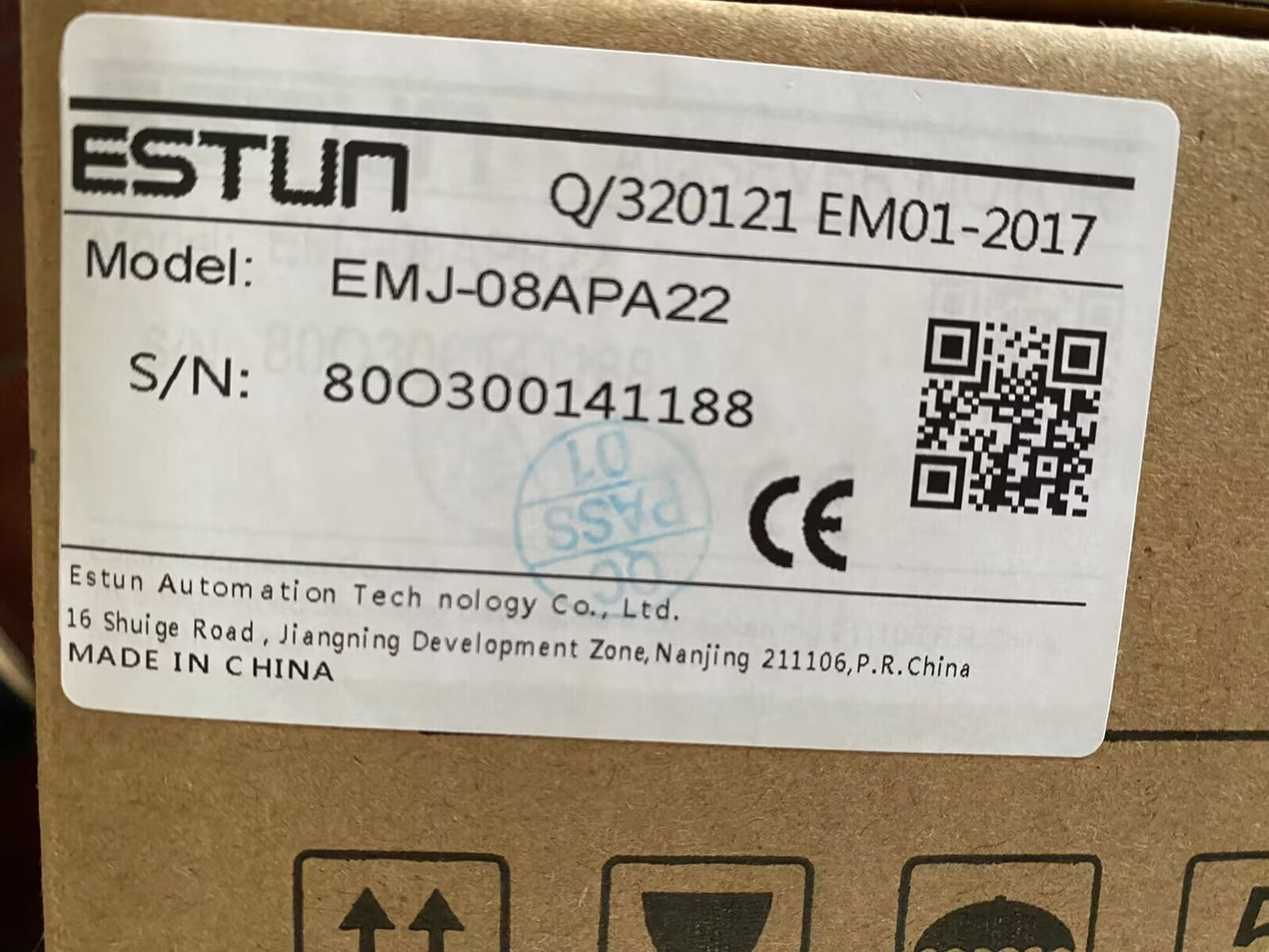 1PCS ESTUN servo motor EMJ-08APA22 0.75KW 4.0A AC220V