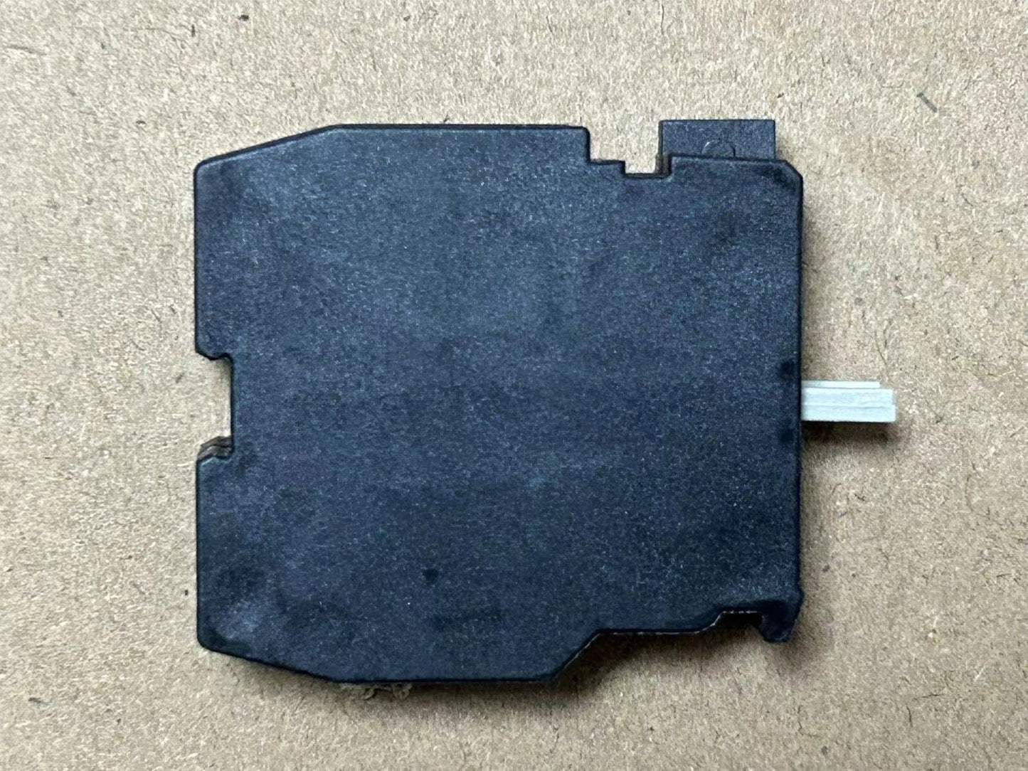 10pcs EATON MOELLER A22-EK10 button contacts