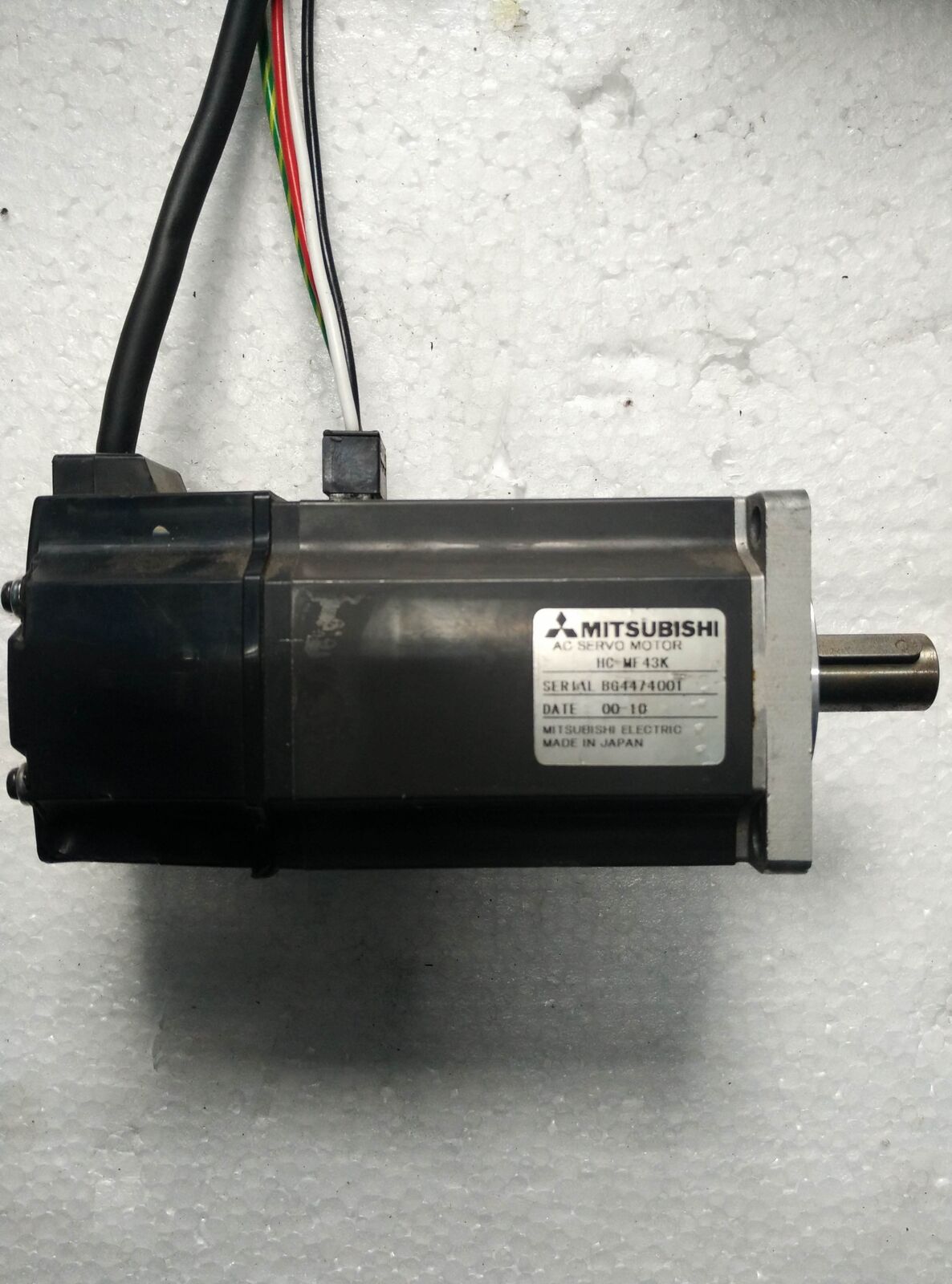 Used Mitsubishi servo motor HC-MF43K – Tested and in Good Condition - MITSUBISHI