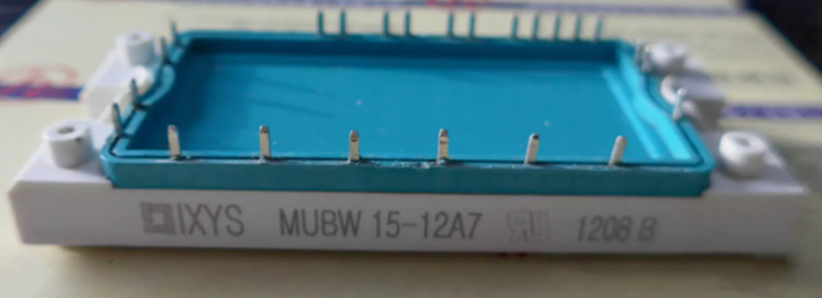 new  IXYS MUBW15-12A7 MUBW1512A7 IGBT Module