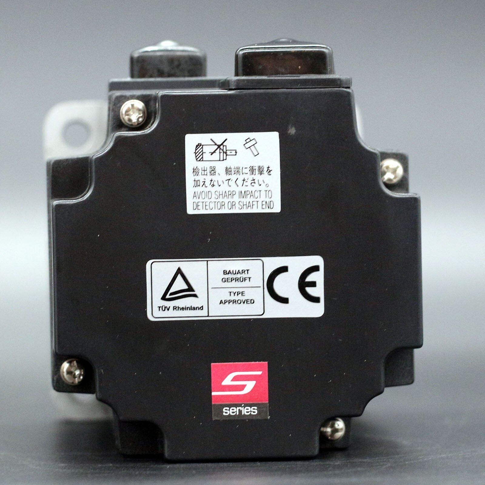 Mitsubishi HF-KE73KW1-S100 servo motor tested and delivered fast - MITSUBISHI
