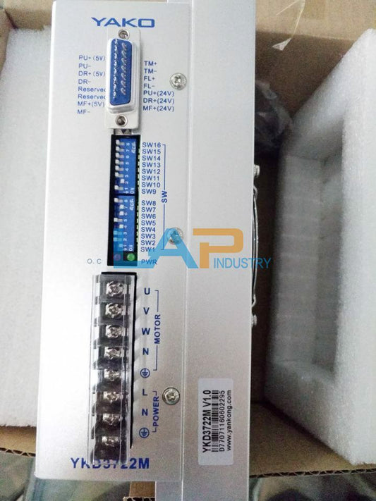 new 1Pcs For YAKO three-phase stepper motor driver YKD3722M 110-220Vac - YAKO