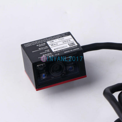 new ONE KEYENCE SR-700 Code Reader - KEYENCE