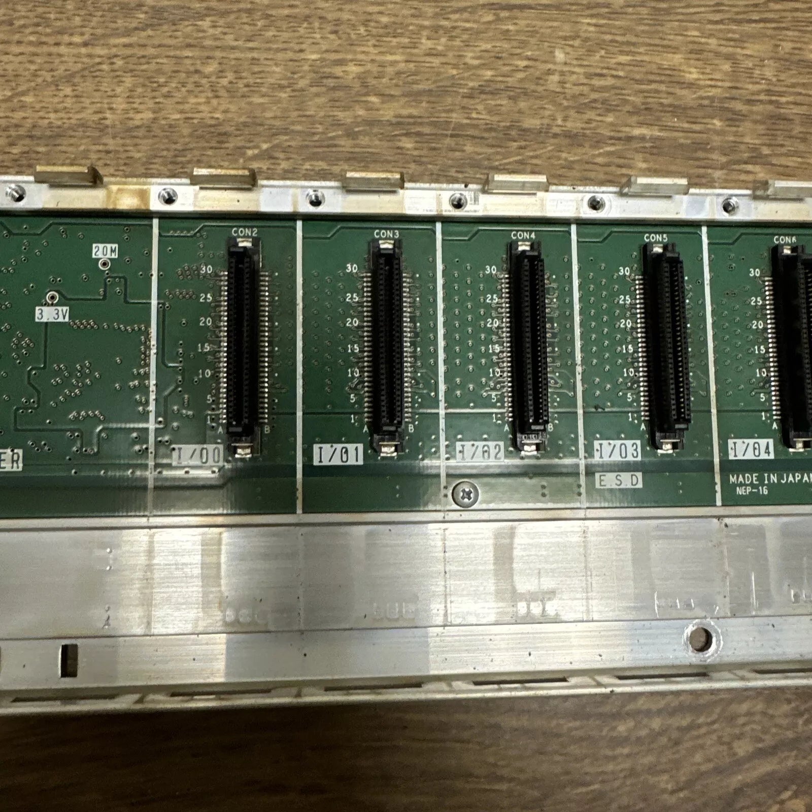 New MITSUBISHI Q68B Extension base unit Power 100% authentic - MITSUBISHI