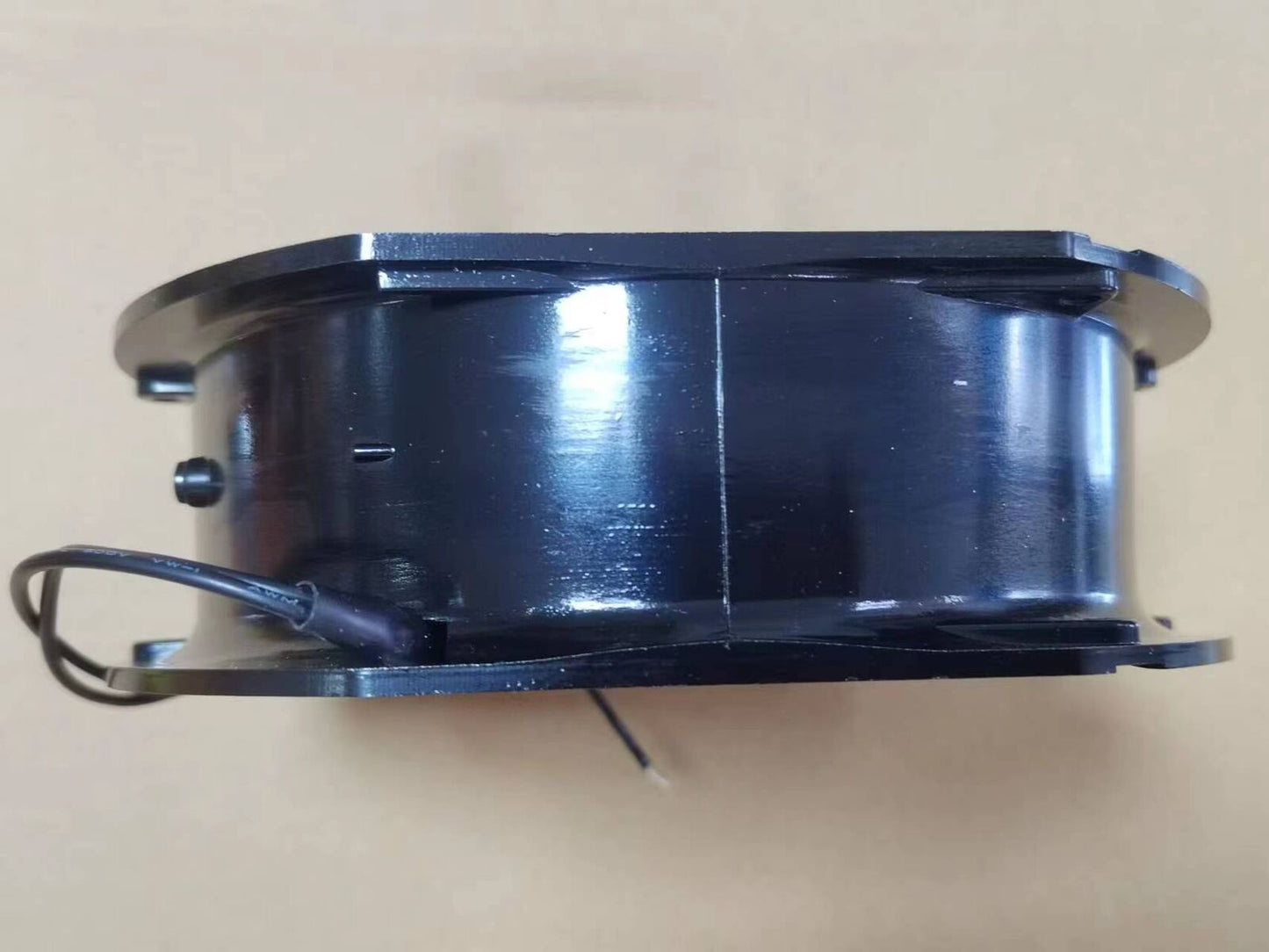 new 1pcs ADDA AA1752HB-AW 17251 AC220V 0.27A fan