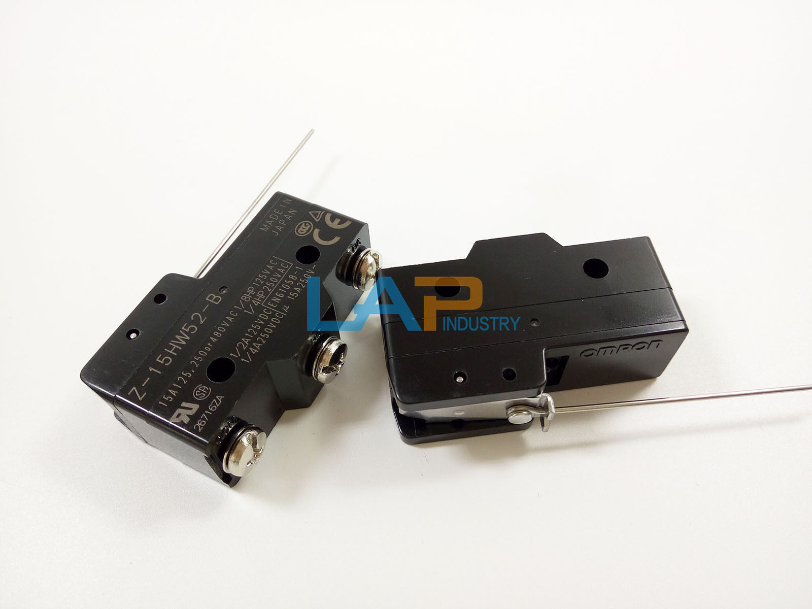 new 1PC  Omron Limit Switch Z-15HW52-B