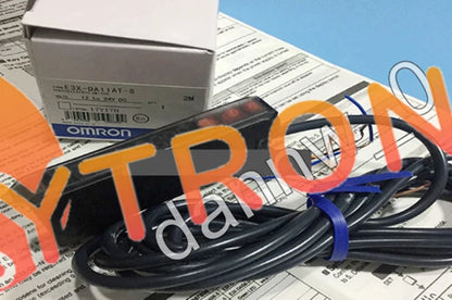 1PC Omron E3X-DA11AT-S 12-24VDC Photoelectric Switch