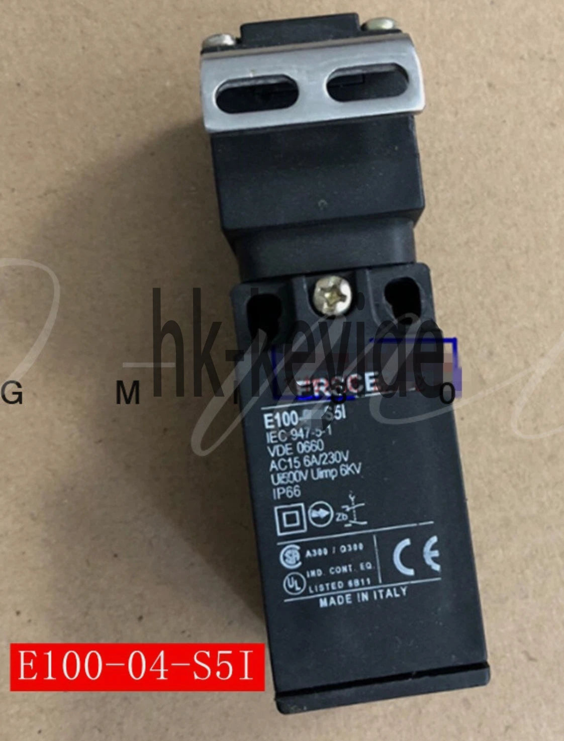 1Pcs Safety switch E100-04-S5I inbox